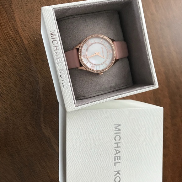 Michael Kors watch - Picture 1 of 4